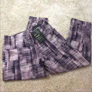 Nike Legend Tight Fit Capri